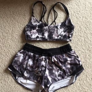 Lululemon Free to be Zen and Hotty Hot Short sz 4